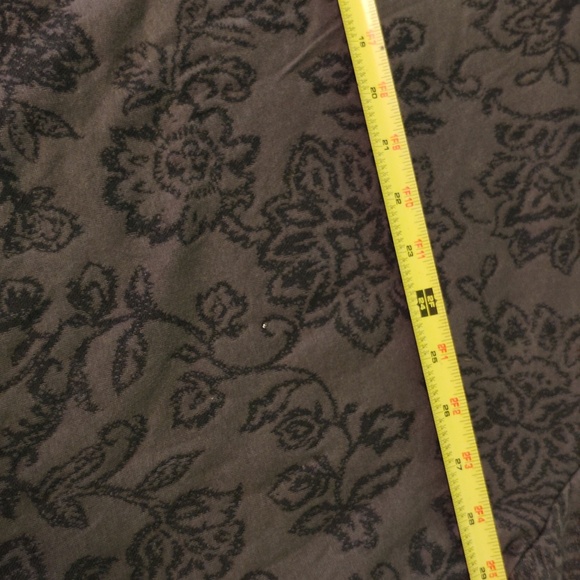 Sonoma Goods for Life+Style Floral design Long Sleeve Crewneck Sweatshirt - Gray - Picture 11 of 16